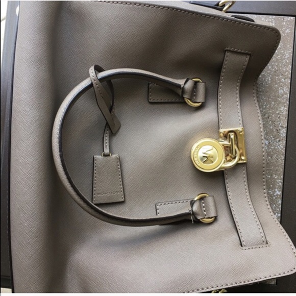 💕MK Hamilton 💕 - Picture 2 of 4